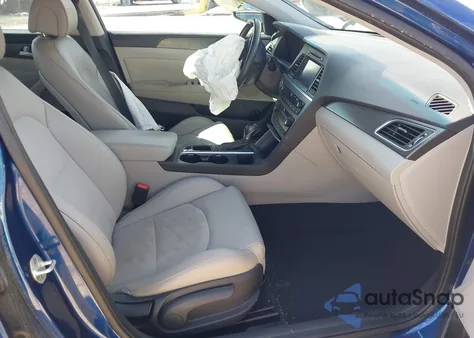 2017 Hyundai Sonata Sport z USA, uszkodzony, nr VIN 5NPE34AFXHH468727